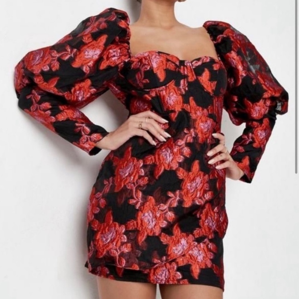 Gorgeous puffy bubble sleeve floral cocktail dress sexy for a night out